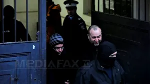 Consilierul ANAF Adrian Gavrilă şi avocatul Marius Stăncescu rămân în arest