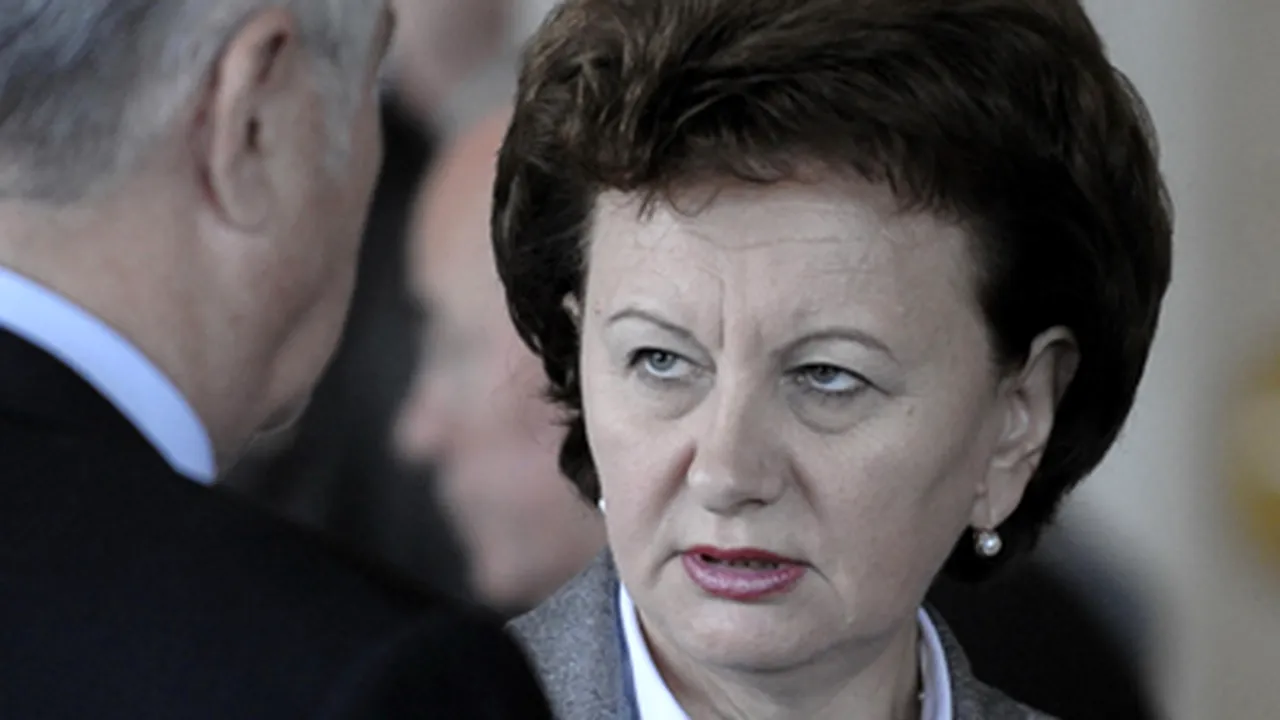 Premierul şi mai mulţi miniştri din R. Moldova şi-au anunţat demisiile