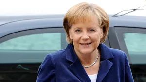 Angela Merkel, primul cancelar german care participă la manifestările din 11 noiembrie