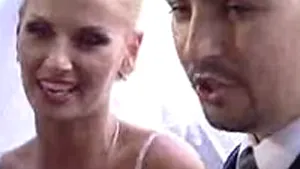 Andreea Bănică şi Lucian Mitrea s-au căsătorit religios