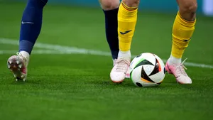 Meciuri de fotbal trucate în România. Cinci persoane sunt cercetate de polițiști