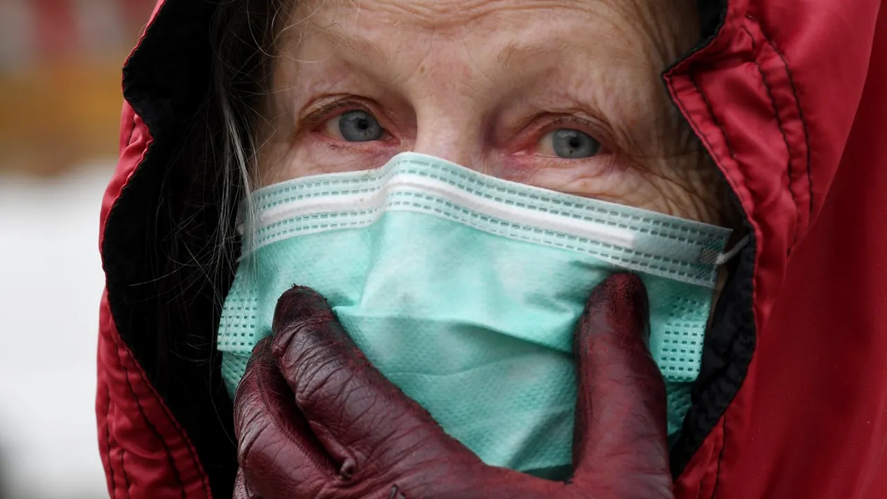 Coronavirus. Mai multe guverne sunt contrazise: ”Recomandăm purtarea obligatorie a unei măşti de către toată populaţia”