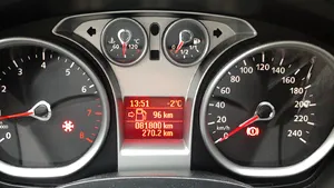 Proiect: Închisoare de la 2 la 5 ani pentru cei ce modifică kilometrajul maşinilor