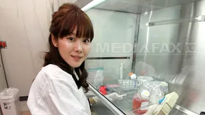 O cercetătoare japoneză care a publicat un studiu ştiinţific fals despre celulele suşă a demisionat
