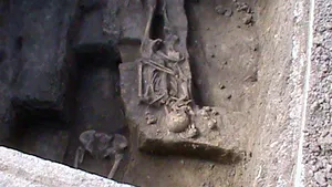 ISTORIA FĂRĂ PERDEA/ Din 674.875 de oameni intraţi pe mîna Securităţii, un sfert au murit în lagăre, închisori şi deportare. De Sîmbăta Morţilor, să-i pomenim!