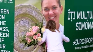 Primire de campioană. Simona Halep s-a întors în ţară, după succesul istoric de la Wimbledon: O să stau acasă câteva zile, o să mă odihnesc. O să mă bucur de acest trofeu  | FOTO, VIDEO