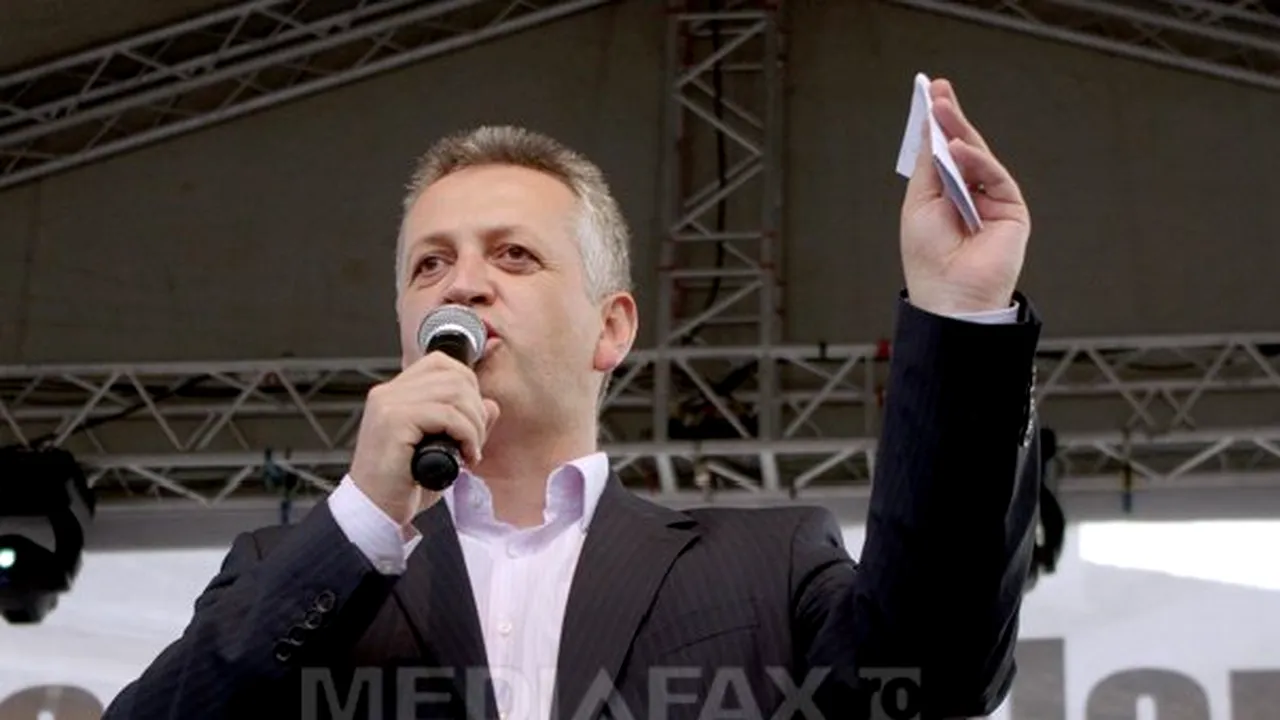 Fenechiu, despre Dobre: Am fost nemulţumit de bâlbâiala de la MAI, dar e exagerată urmărirea penală
