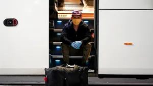 „Pandemie de corupţie”. Ce scrie Washington Post despre afacerile cu măşti din România