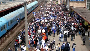 Trenurile Bucureşti-Constanţa şi retur, suplimentate cu vagoane pentru meciul cu Serbia
