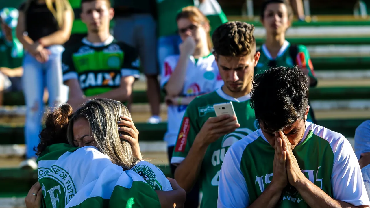 VIDEO Momente emoţionante în Brazilia! Echipa Chapecoense a avut primul meci de fotbal, după accidentul aviatic