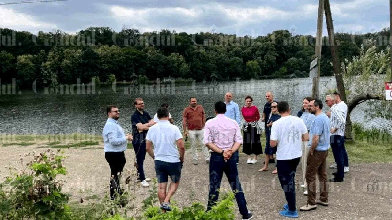Gândul: „Bătaie” pe funcții într-o ședință USR la malul apei / Mesaj intern: „Știu că toată lumea se întreabă de posturi”