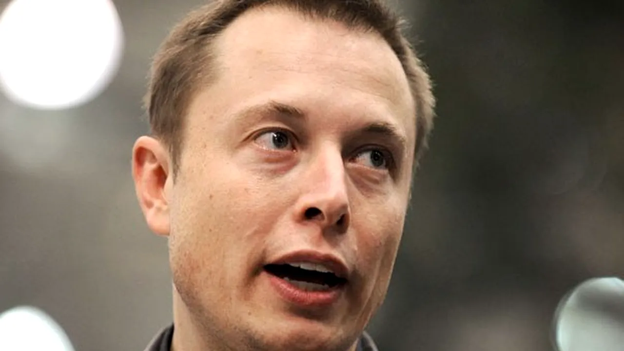 Elon Musk propune lansarea de bombe nucleare pe planeta Marte, pentru a o face locuibilă