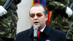 Boc: Guvernul îi va proteja pe cei cu pensii şi salarii mici