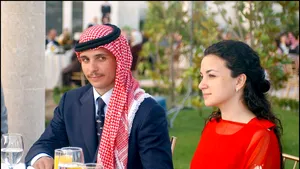 VIDEO Situaţie de criză la nivel înalt în Iordania. Prinţul Hamzah, acuzat de complot împotriva guvernului, nu se supune ordinelor de „arest la domiciliu”