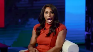 FOTO Serena Williams, însărcinată în luna a şasea, a pozat goală pentru revista Vanity Fair