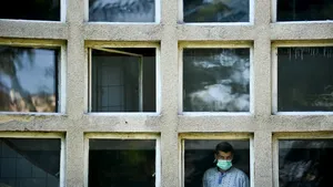 B. Mahler, după redeschiderea secţiilor din spitalul groazei „M.Nasta”. Sfaturile lui se îndreaptă către pacienţi, să-şi spele mâinile