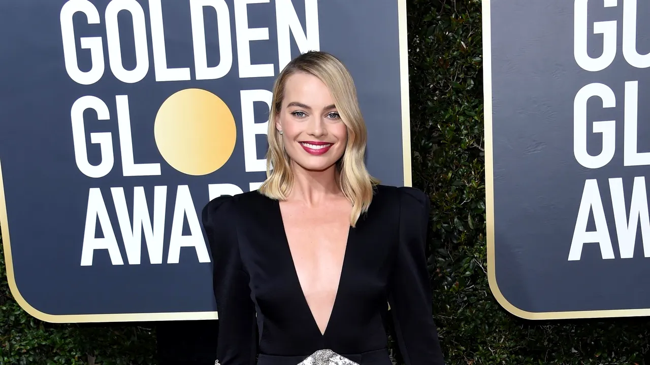 Actriţa Margot Robbie a născut cu două săptămâni mai devreme, dar „totul este bine”