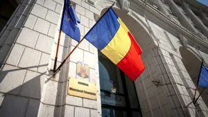 Deficitul bugetar la 30 aprilie a scăzut cu peste jumătate față de anul trecut. Ministerul Finanțelor: Investițiile finanțate din fonduri europene și PNRR cresc cu peste 34%