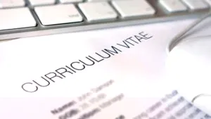 Minciuna are picioare scurte. Ce pedeapsă are de ispăşit o femeie care şi-a falsificat CV-ul 