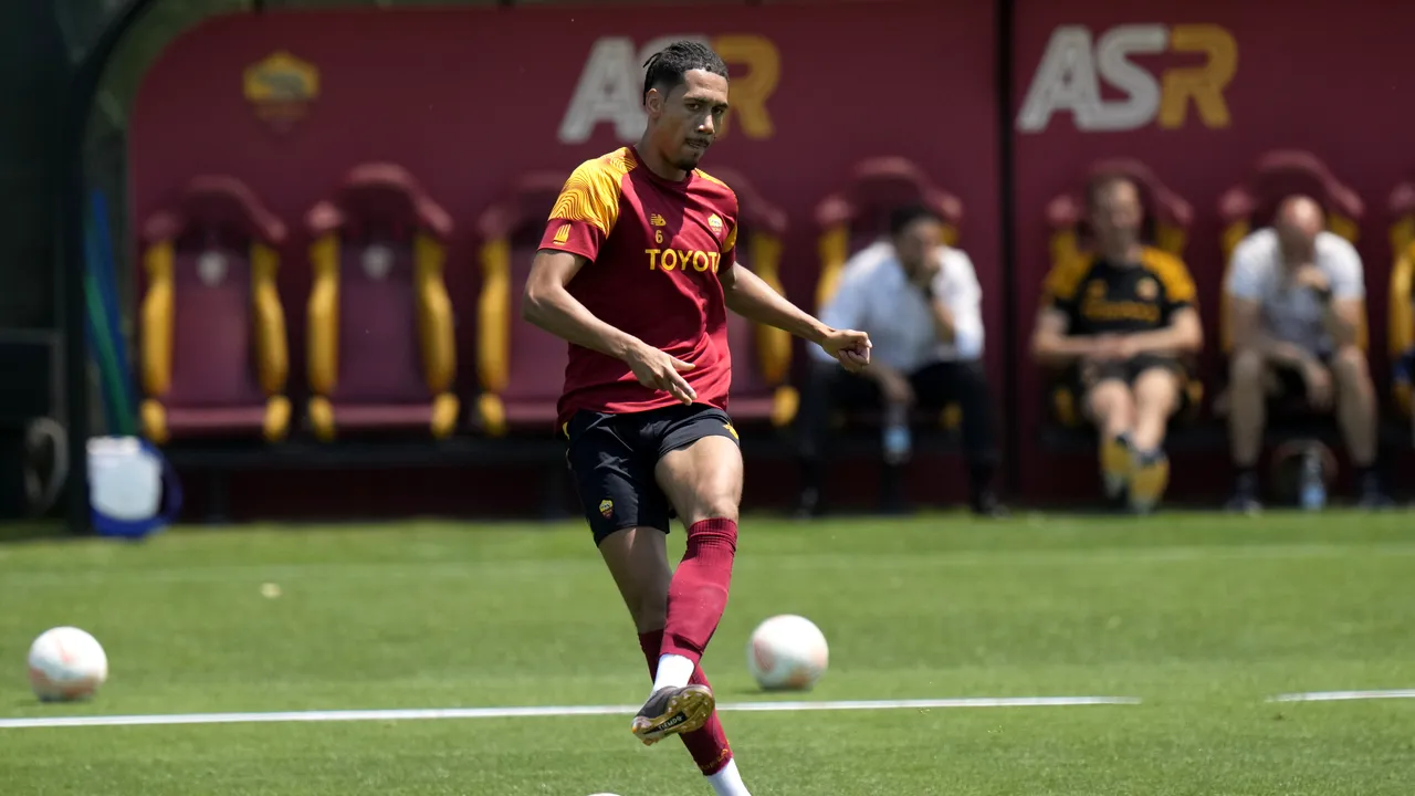 Chris Smalling promite să 