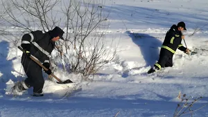 VIDEO Autorităţile din Iaşi caută prin nămeţi un tânăr de 24 de ani