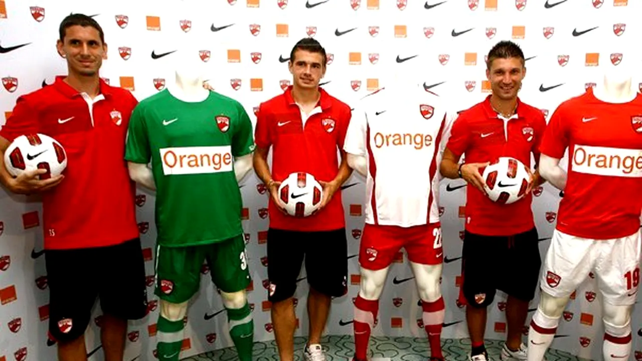 Dinamo şi-a prezentat noul echipament de joc