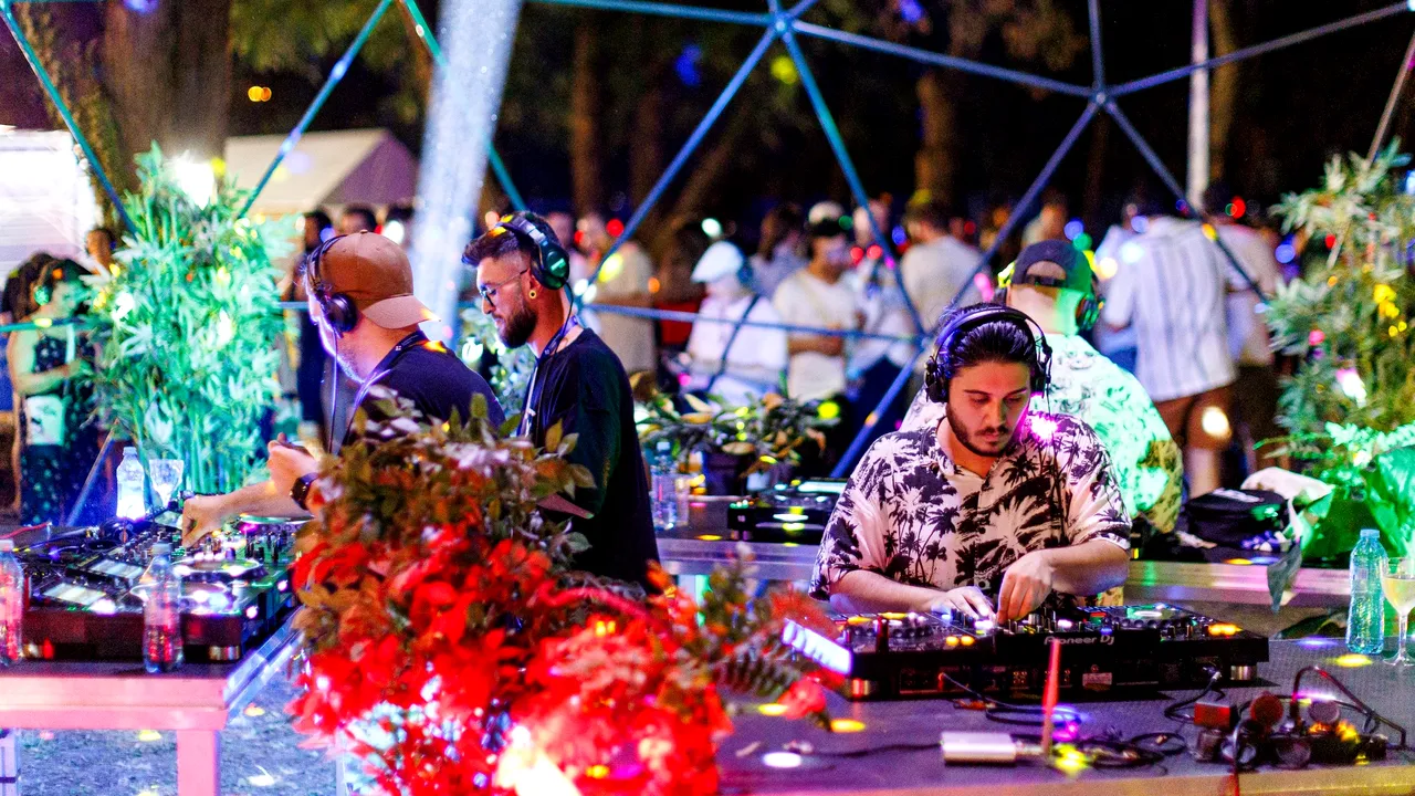 Peste 150 de concerte, proiecţii de film şi expoziţii au loc în weekend, la Timişoara