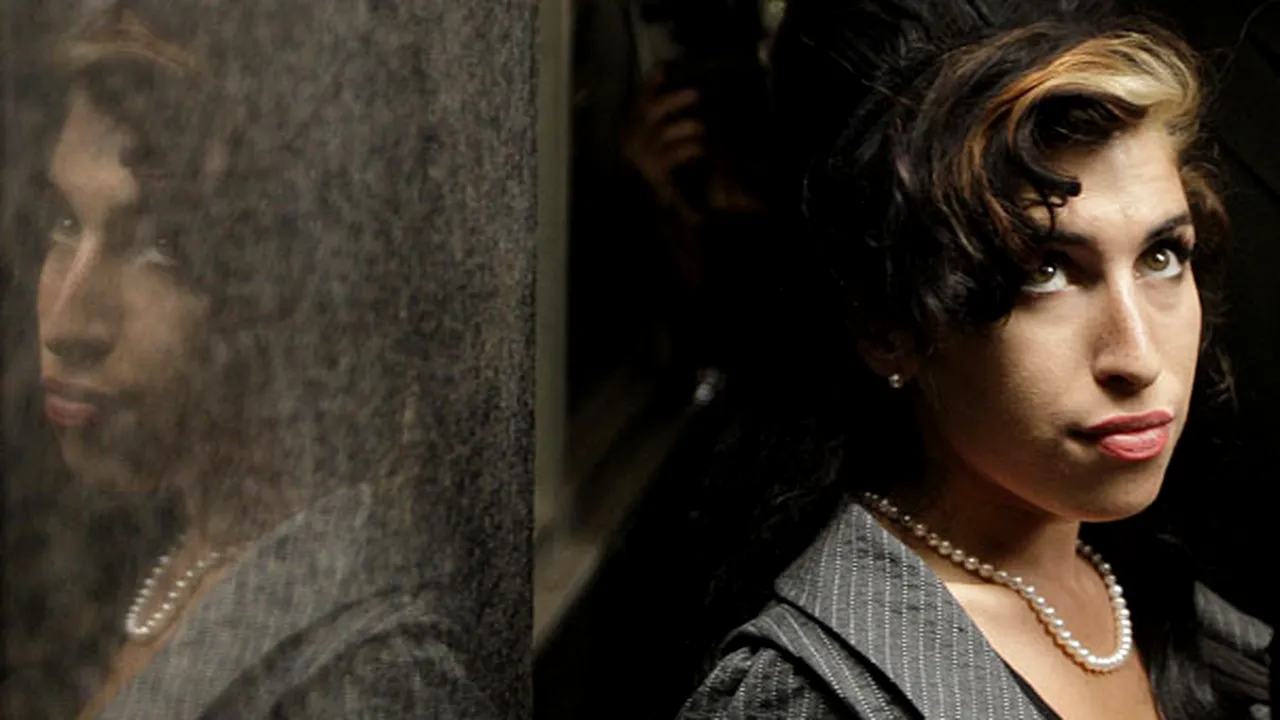 Amy Winehouse a murit în somn, potrivit agentului de presă al artistei