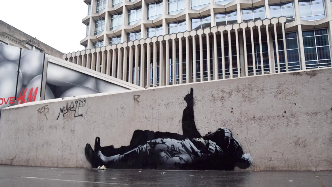 Banksy îi costă scump pe britanici: trei opere au generat cheltuieli de aproape 150.000 de lire pentru a fi îndepărtate