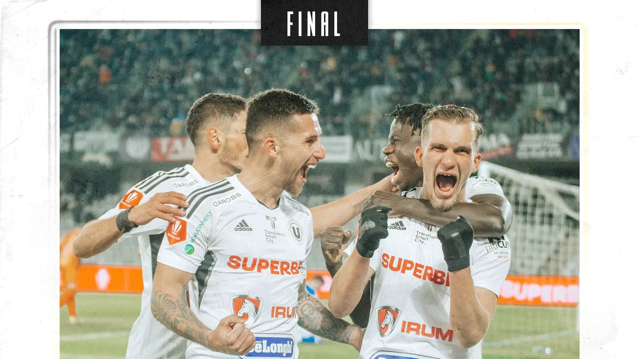 Universitatea Cluj învinge liderul şi dă şansa rivalei CFR Cluj să revină în fruntea Superligii