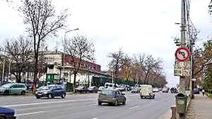 Gândul: Primăria Capitalei interzice virajele la stânga în intersecţiile aglomerate