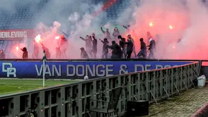 VIDEO Suporterii de la Feyenoord au întrerupt meciul de campionat cu Waalwijk