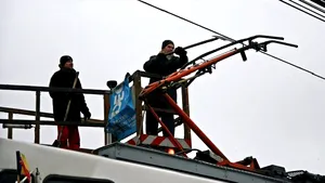 Circulaţia tramvaielor pe linia 41, reluată la ora 13.30. Persoanele responsabile vor fi sancţionate