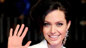 Angelina Jolie ar putea să o interpreteze pe Marilyn Monroe