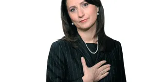 Plăcintă îl iubeşte pe Hristos, îi plac ciocănitorile şi şi-ar fi dorit să aibă voce pentru a cânta