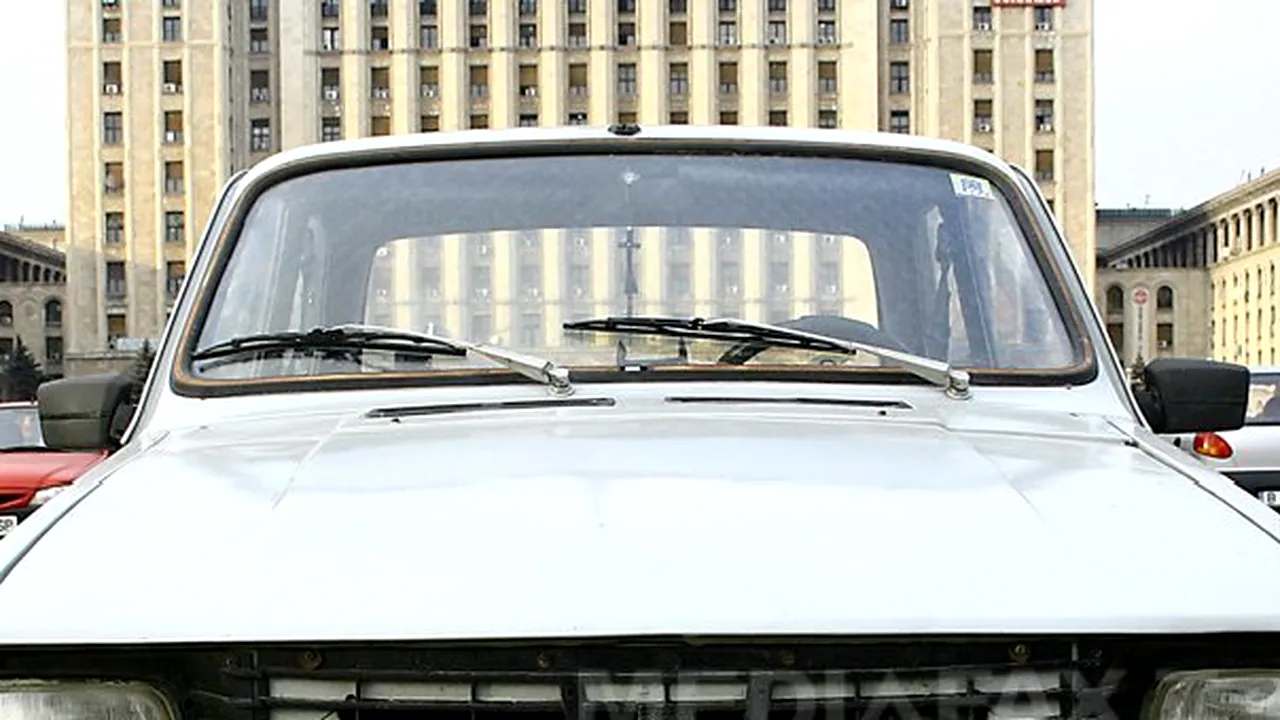 Camera Deputaţilor aprobă despăgubiri pentru depozitele constituite la CEC pentru autoturisme Dacia