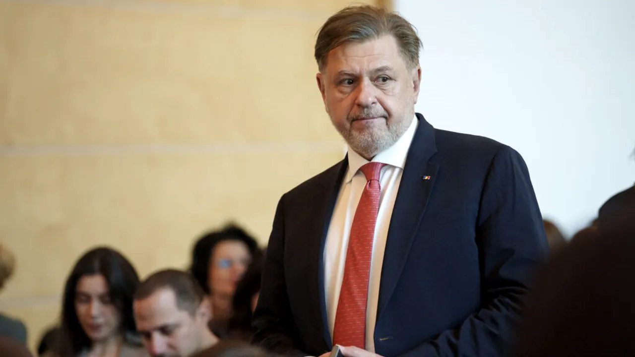 Rafila acuzat de Ghinea că blochează informații despre spitalele din PNRR