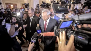Procesul lui Dragnea. Un avocat din dosar vrea să solicite un termen ulterior datei la care CCR se pronunţă pe legalitatea completurilor