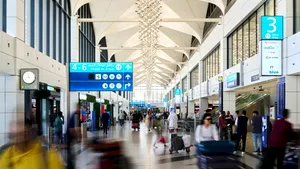 Războiul din Iran a anulat, până acum, peste 23.000 de zboruri. Câte milioane de oameni sunt afectați, anunțurile principalilor operatori