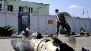 Armata ucraineană a ÎNCONJURAT oraşul Lugansk, ocupat de insurgenţi. 22 de civili au fost ucişi în 24 de ore la Lugansk