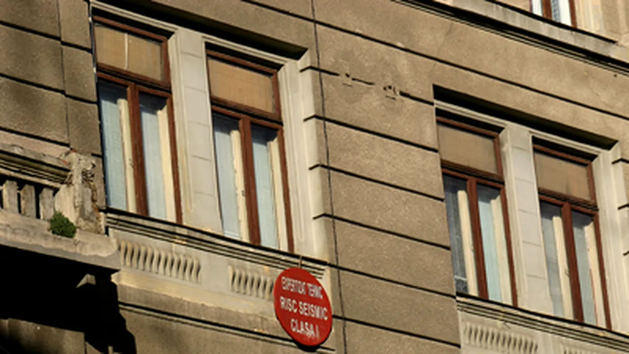 Atănăsoaei: Un cutremur de 7 grade Richter în Capitală ar putea afecta 35.000 de construcţii