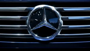 Mercedes-Benz riscă să nu-și mai poată vinde mașinile în SUA din cauza unor acționari din China