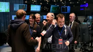 MOMENTUL în care robotul Philae a fost plasat pe cometă, văzut din Agenţia Spaţială Europeană. Cum au sărbătorit cercetătorii o realizare istorică - FOTO, VIDEO