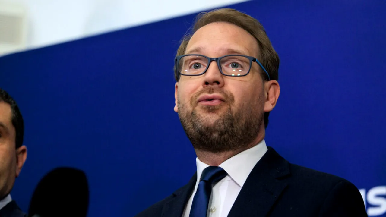 Dominic Fritz, acuzații la adresa social-democraților: „PSD se preface că ar căuta gaura în buget. Dar ce caută de fapt e o scuză”