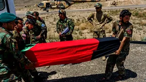 VIDEO. Luptătorii talibani au executat un comando de elită al forţelor afgane în timp ce încearcau să se predea. În masacru au pierit 22 de militari