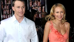 Cântăreaţa americană Jewel este însărcinată