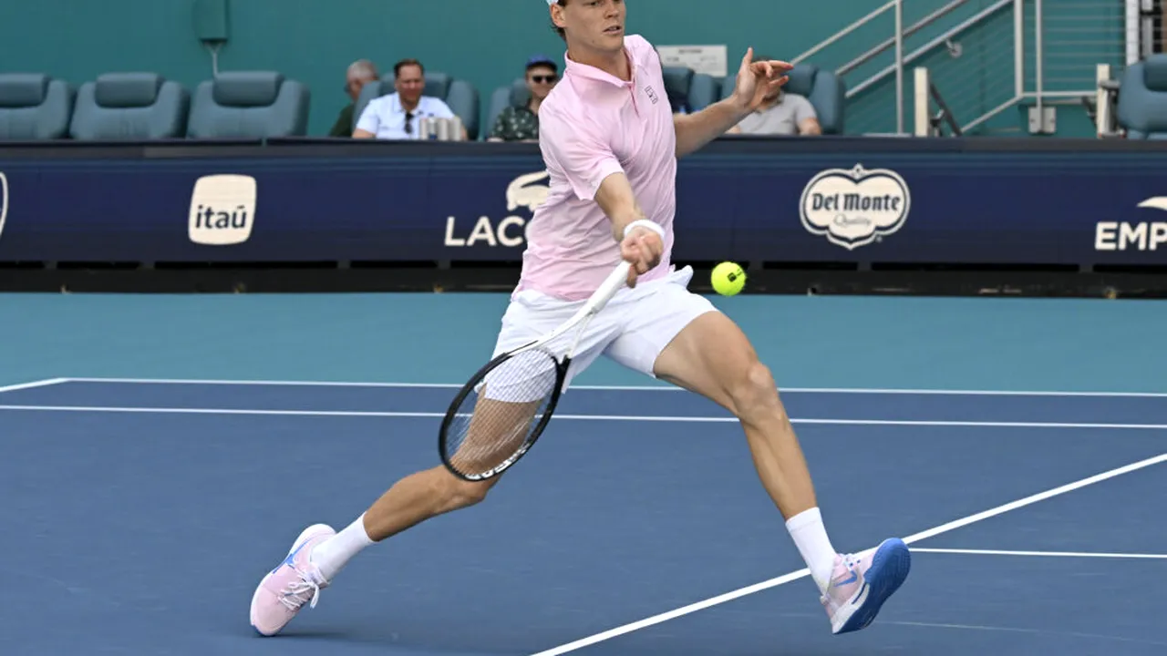 Jannik Sinner câștigă Miami Open și realizează „Sunshine Double”. Se apropie de Alcaraz în clasament