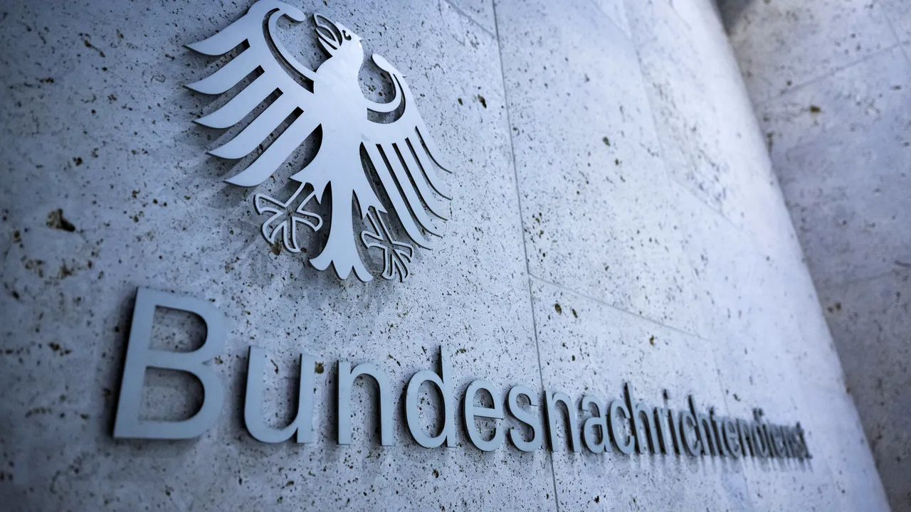 Fost ofiţer de informaţii german, acuzat de trădare pentru spionaj în favoarea Rusiei / Ce sumă a primit pentru informaţii despre războiul din Ucraina