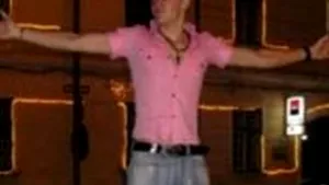 Un tânăr a fost amendat pentru o fotografie postată pe Facebook. Vezi aici imaginea