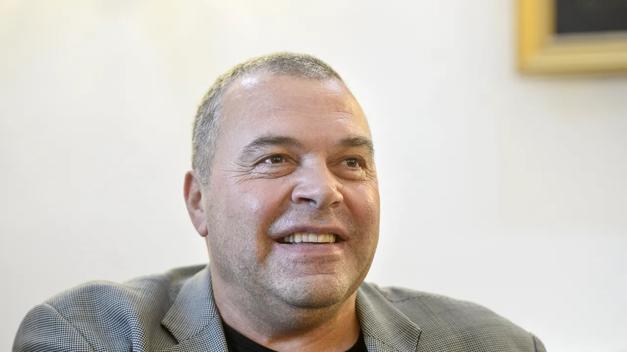 Constantin Chiriac, directorul Teatrului Naţional „Radu Stanca”, a primit „Distincţia Culturală” a Academiei Române